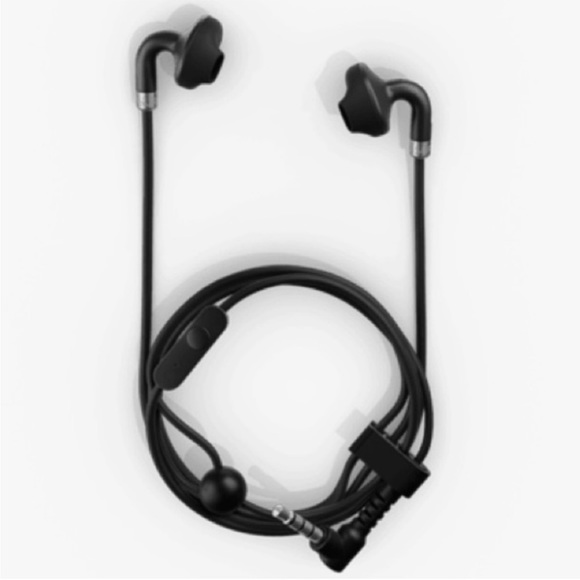 NWOT Peloton Headphones - Picture 3 of 3